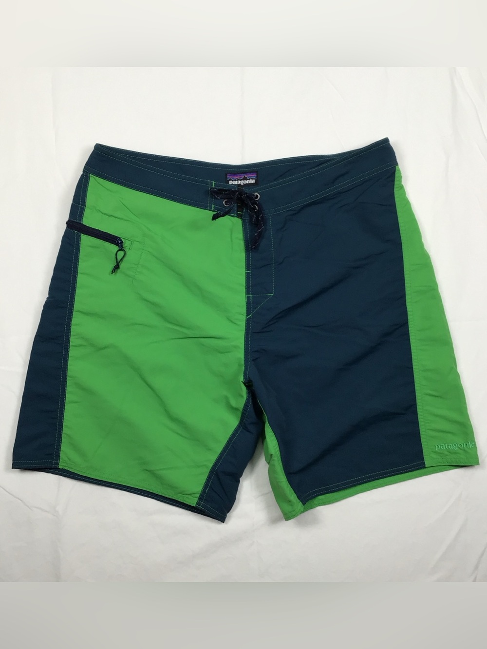 Patagonia men’s board shorts 35